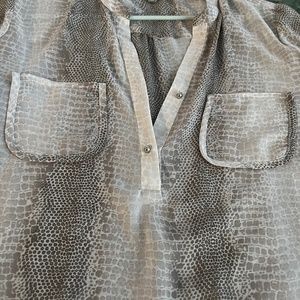 Woman’s top